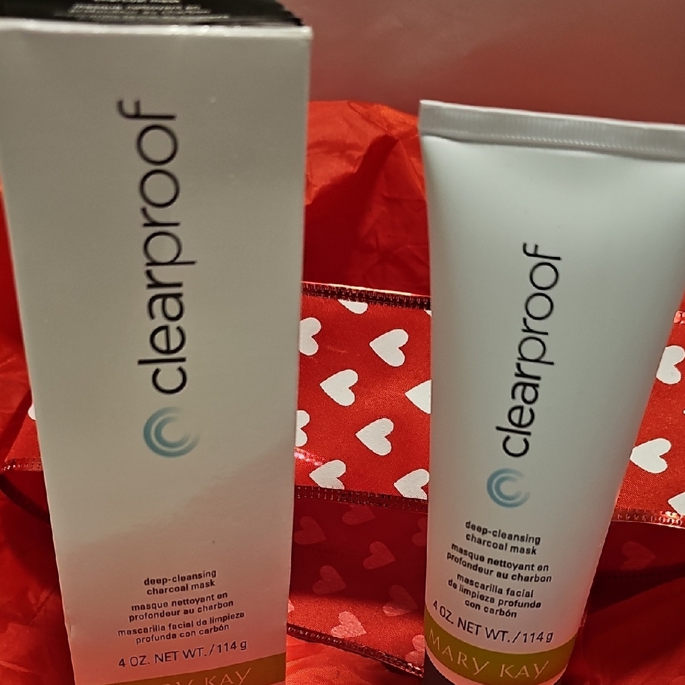 Mary Kay Clearproof Charcoal Mask with Orange Accents